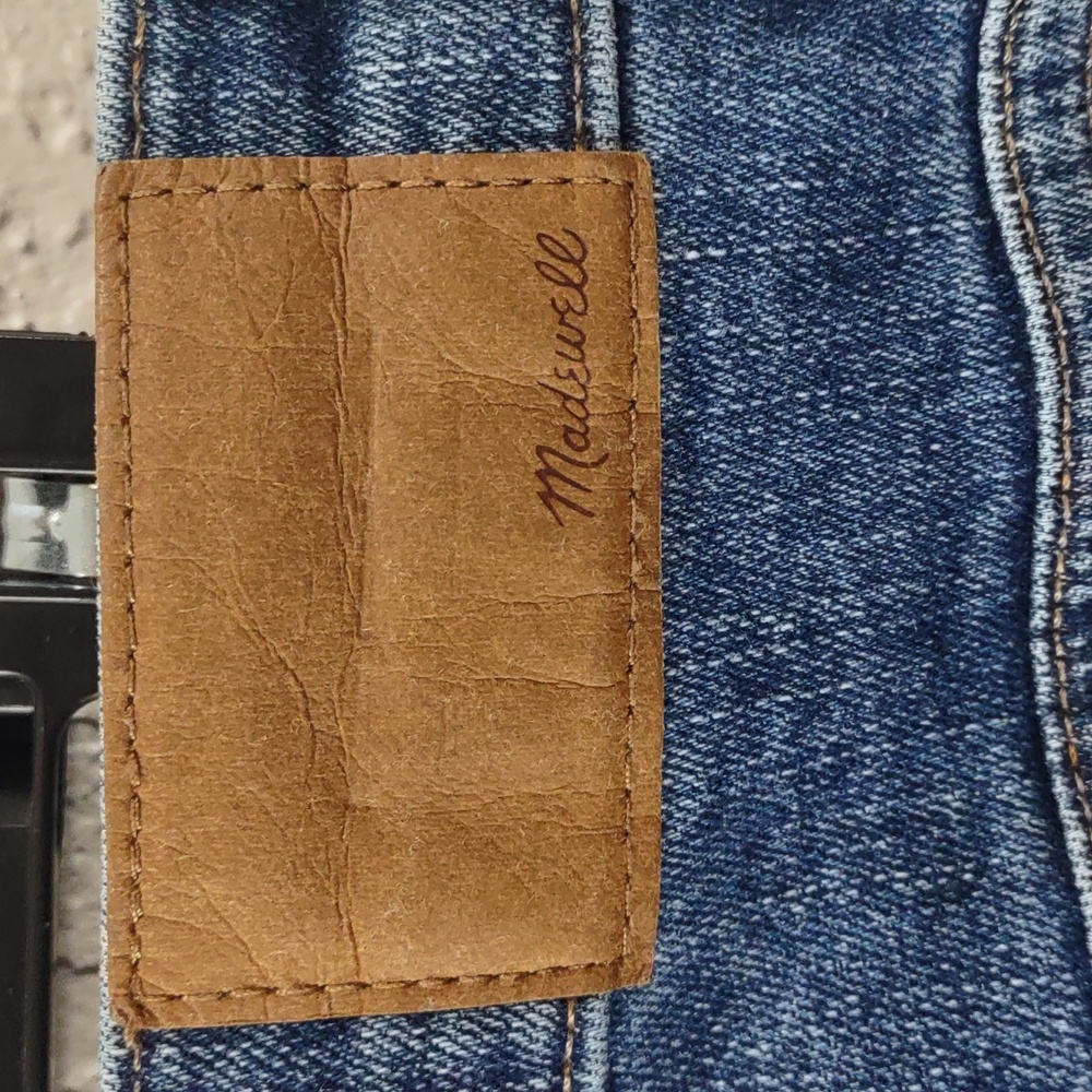 MADEWELL THE MID-RISE PERFECT VINTAGE JEANS. - Picture 8 of 17